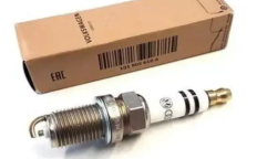 Свеча зажигания (101905610A)