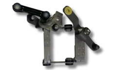 Кронштейн тяги рычага (1J0711729F)