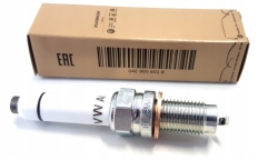 Свеча зажигания (04E905601B)