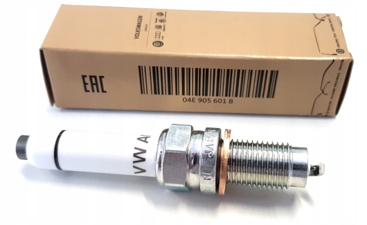 Свеча зажигания (04E905601B) 1