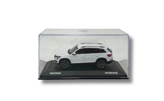 Модель автомобиля Škoda Kodiaq 2017 Moon White 1:43 (565099300S9R) 3
