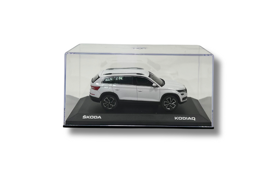 Модель автомобиля Škoda Kodiaq 2017 Moon White 1:43 (565099300S9R) 4
