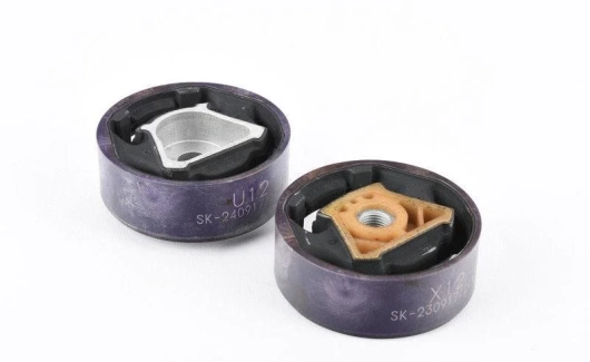 Сайлентблок резиновый (к-т) (5Q0198037F) 1