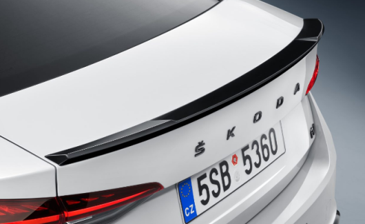 Спойлер кришки багажника (5E6071641F9R) 1