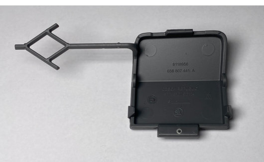 Заглушка бампера (658807441A) 2