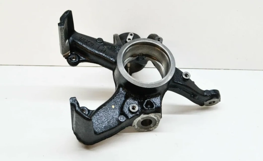 Кулак поворотный подвески (2Q0407255AD) 1